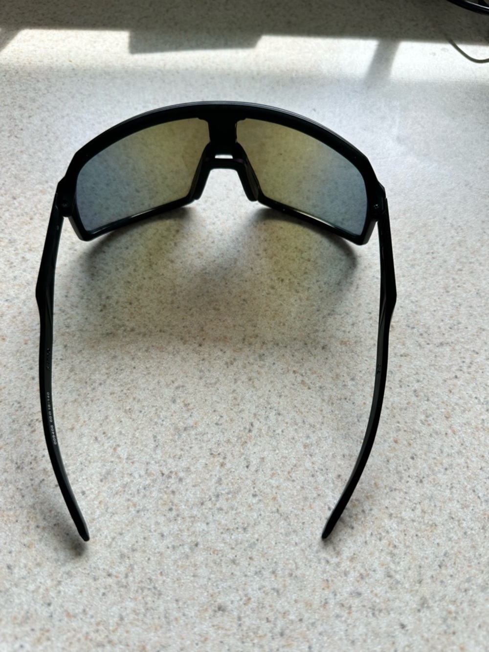 Oakley sutro glasses with blue/green prizm lens - Picture 2 of 3